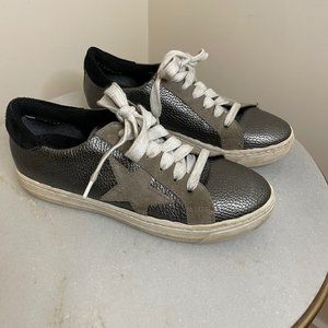 The Shoe Box Silver /Gray Metallic Star Sneakers (like Golden Goose) Sz 7